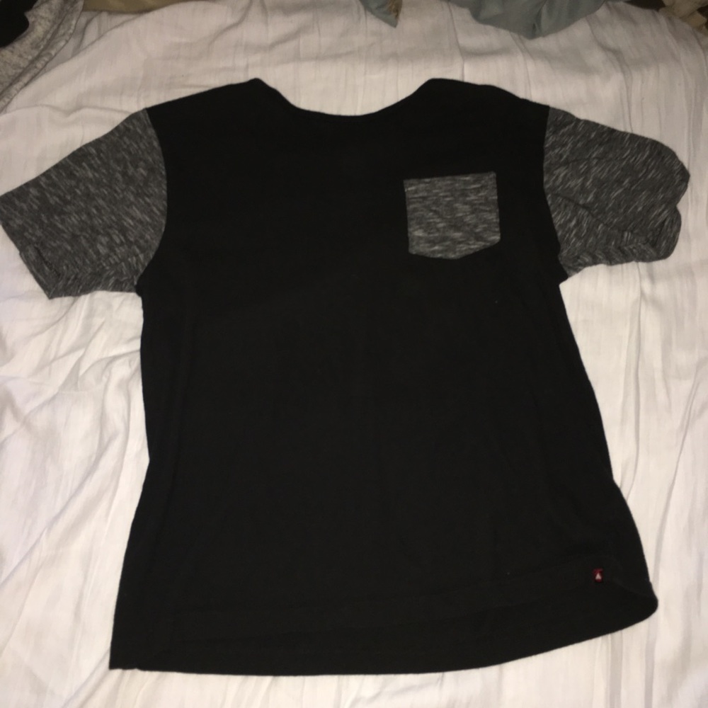 black t shirt